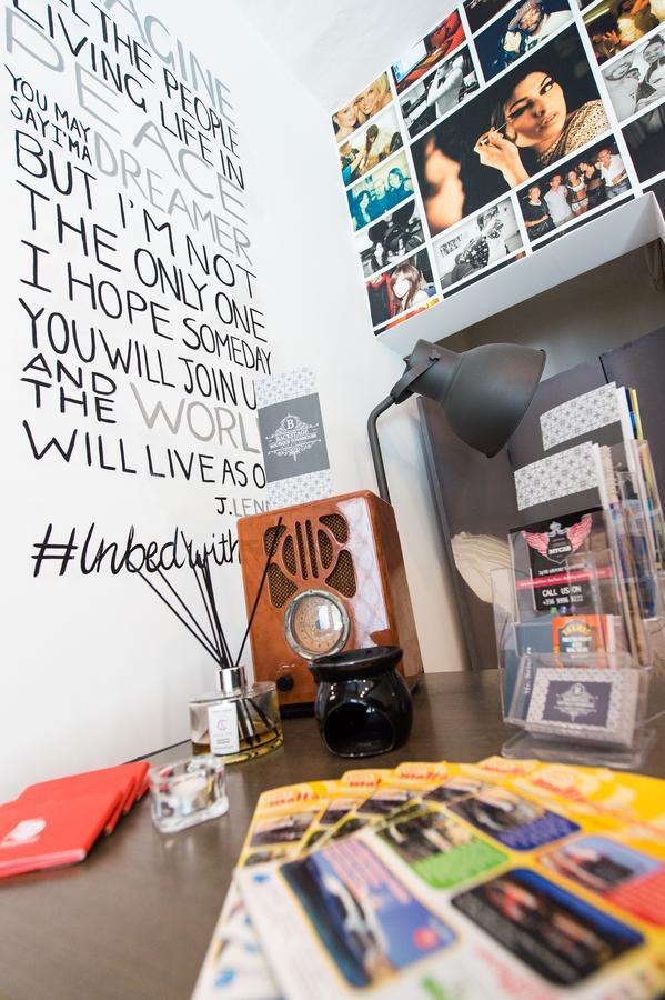 Backstage Boutique Music Themed Townhouse *